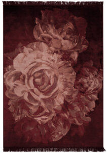 Růžový koberec s motivem růží Bold Monkey Stitchy Roses 170x240 cm Bold Monkey