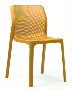SitBe Hořčicově žlutá plastová zahradní židle Loft II. SitBe