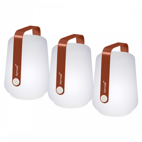 Set tří okrově červených venkovních lamp Fermob Balad 13