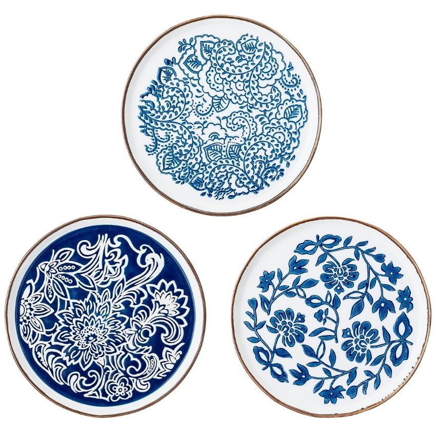 Set tří modro bílých keramických talířů Bloomingville Molly 15 cm Bloomingville