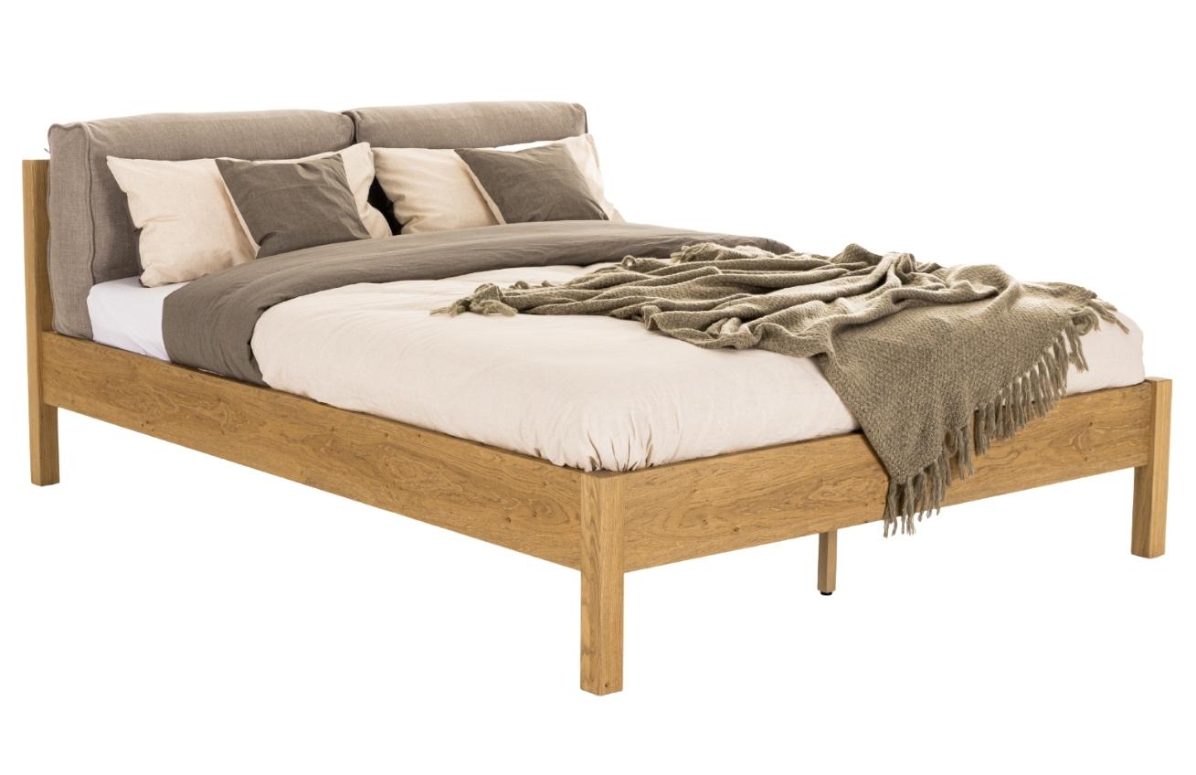 Dubová dvoulůžková postel Cioata Calvin 180 x 200 cm s opěrnými polštáři Cioata