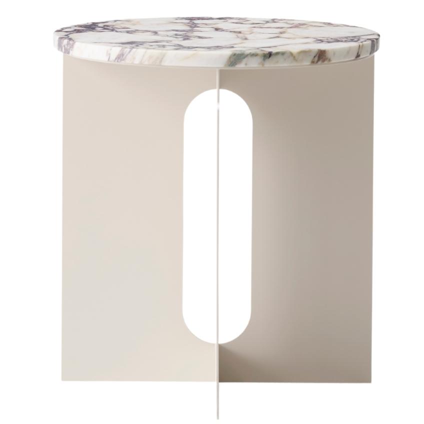 Bílý kovový odkládací stolek MENU ANDROGYNE 40 cm s mramorovou deskou Menu