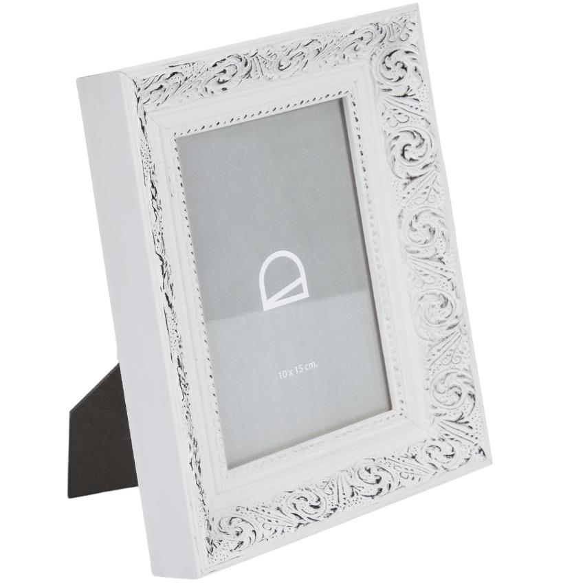 Bílý dřevěný fotorámeček Kave Home Small Zuley 14 x 18 cm Kave Home