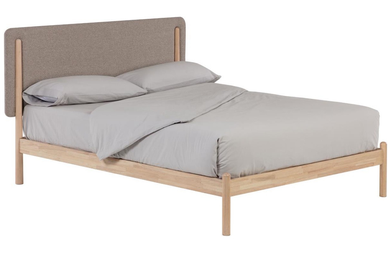 Dřevěná postel s látkovým čelem Kave Home Shayndel 160 x 200 cm Kave Home