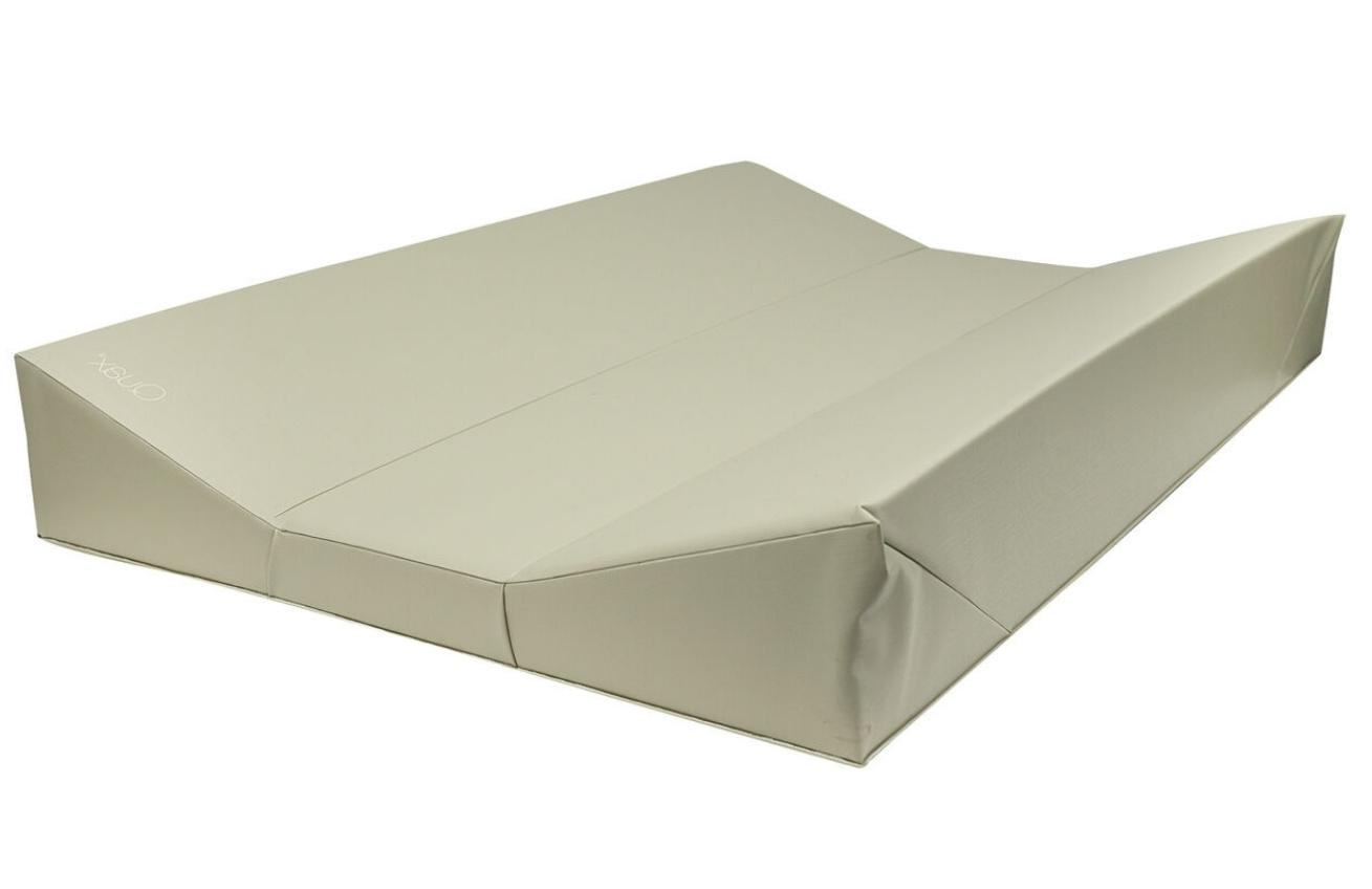 Zelená omyvatelná přebalovací podložka Quax Mooz 67 x 44 cm Quax