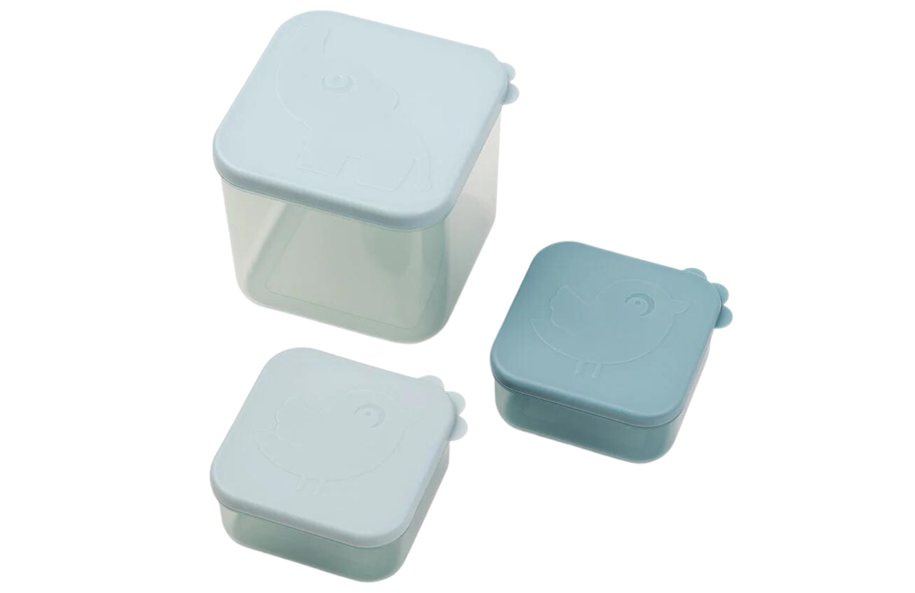 Sada modrých plastových potravinových boxů Done by Deer Elphee M Done by Deer