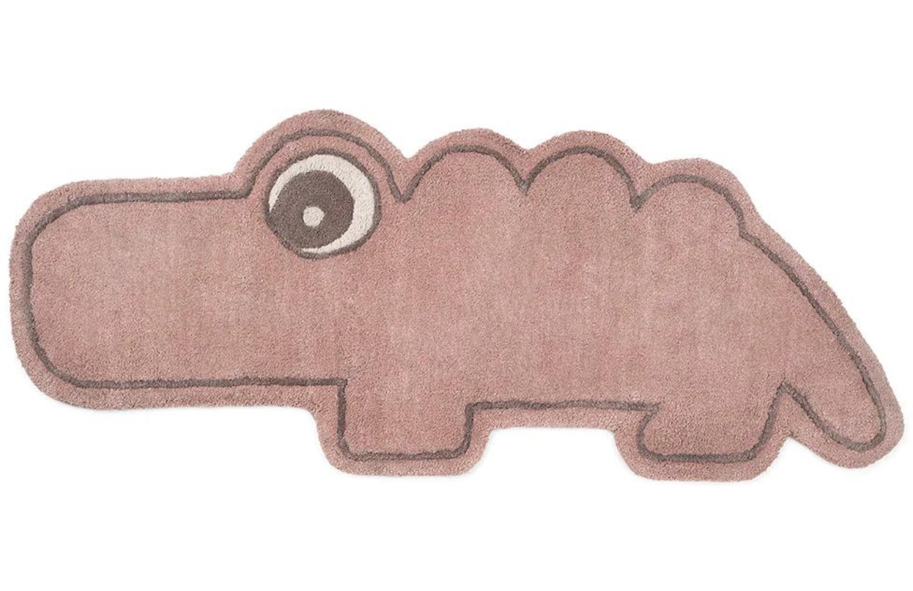 Růžový bavlněný koberec ve tvaru krokodýla Done by Deer Croco Done by Deer