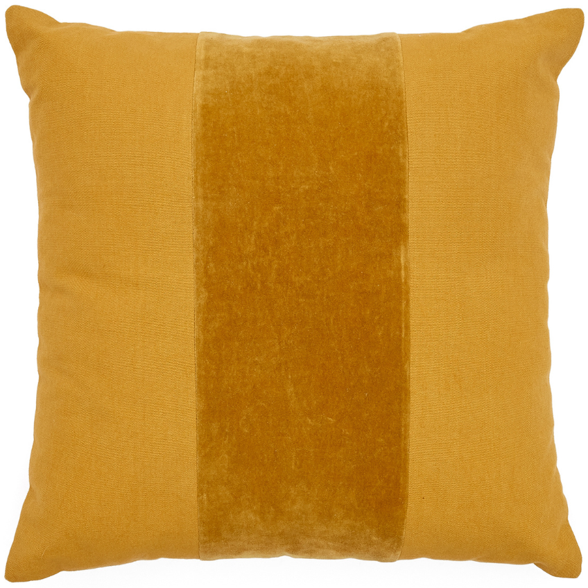 Hořčicově žlutý bavlněný povlak na polštář Kave Home Zaira 45 x 45 cm Kave Home