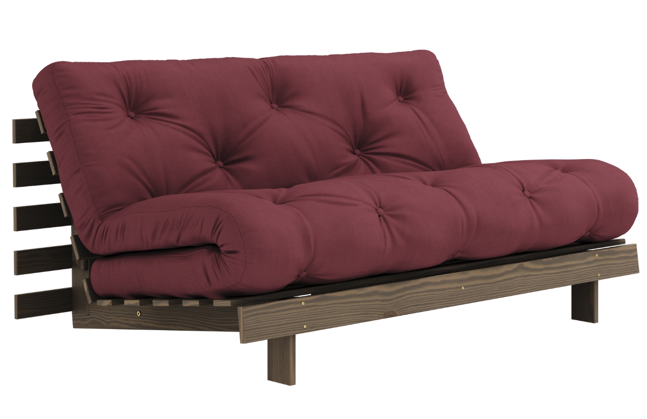 Bordově červená dvojmístná rozkládací pohovka Karup Design Roots 160 cm s hnědou konstrukcí Karup Design