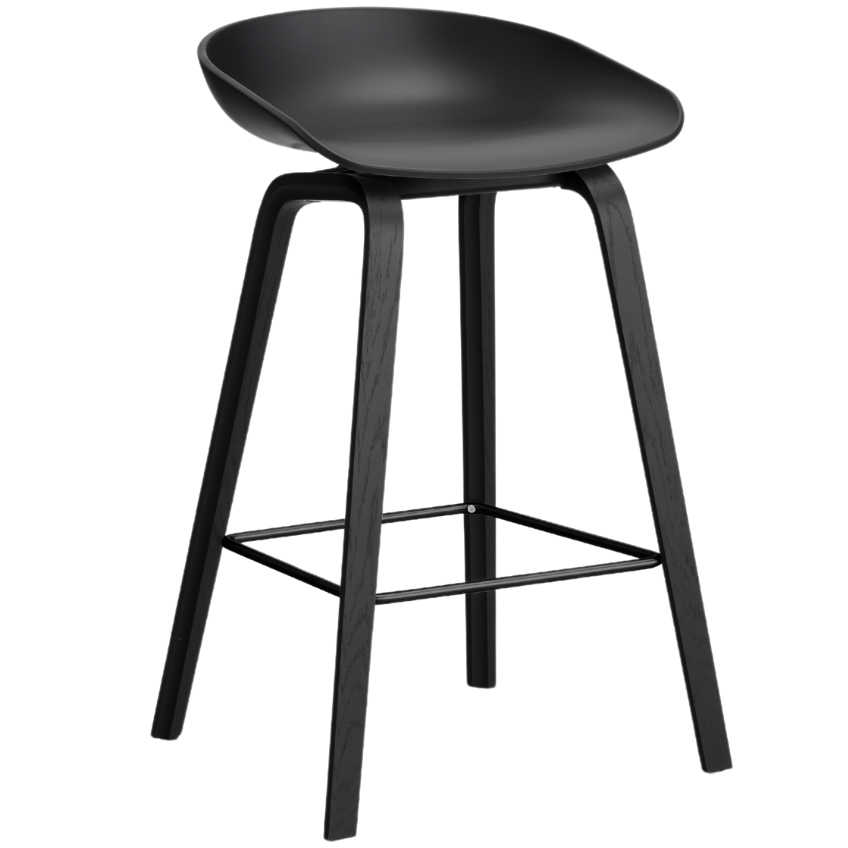 Černá plastová barová židle HAY AAS 32 s dubovou podnoží 65 cm HAY