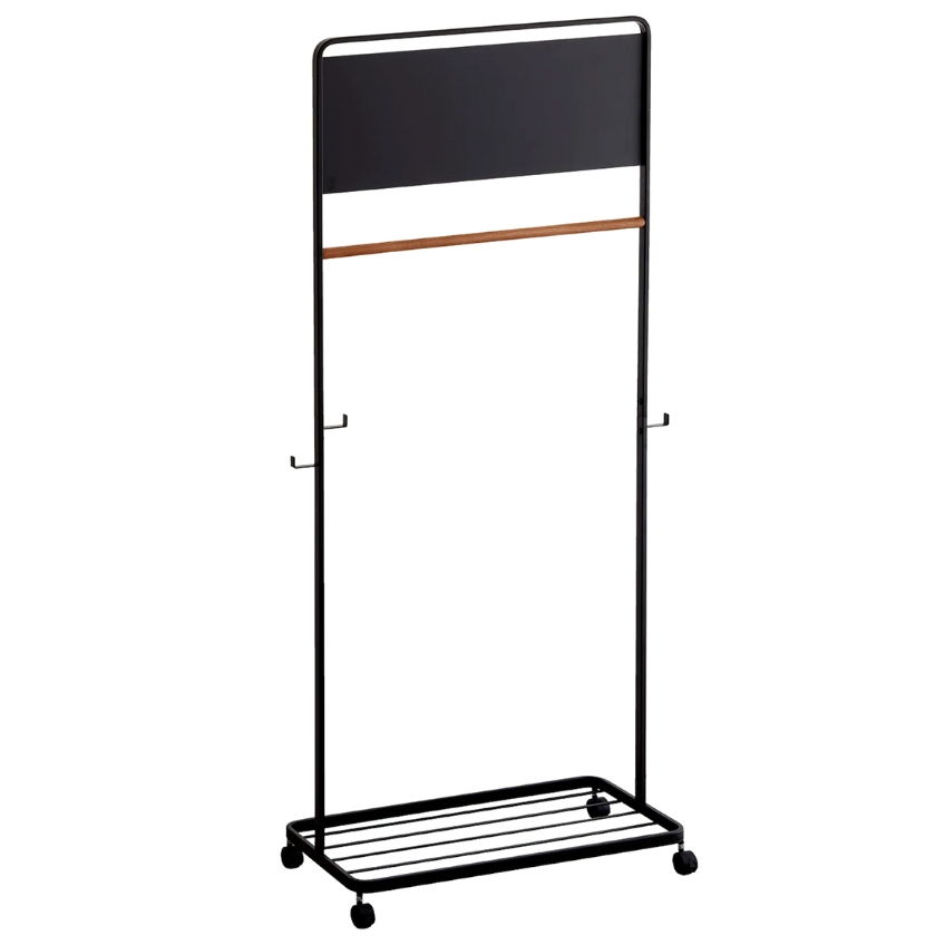 Černý kovový dětský věšák Yamazaki Tower 140 cm YAMAZAKI