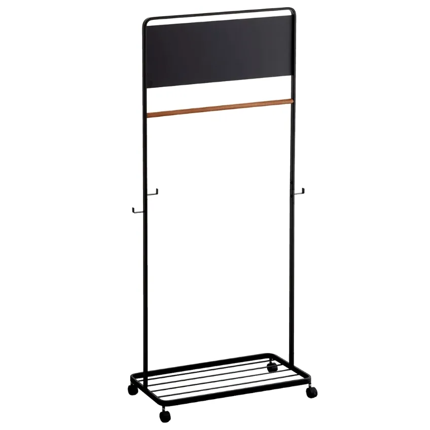 Černý kovový dětský věšák Yamazaki Tower 140 cm