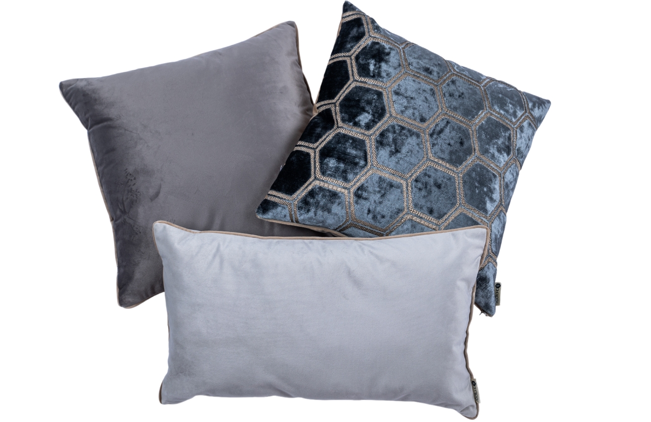 BOHOLOGY Šedý set tří povlaků na polštář Hexagon BOHOLOGY
