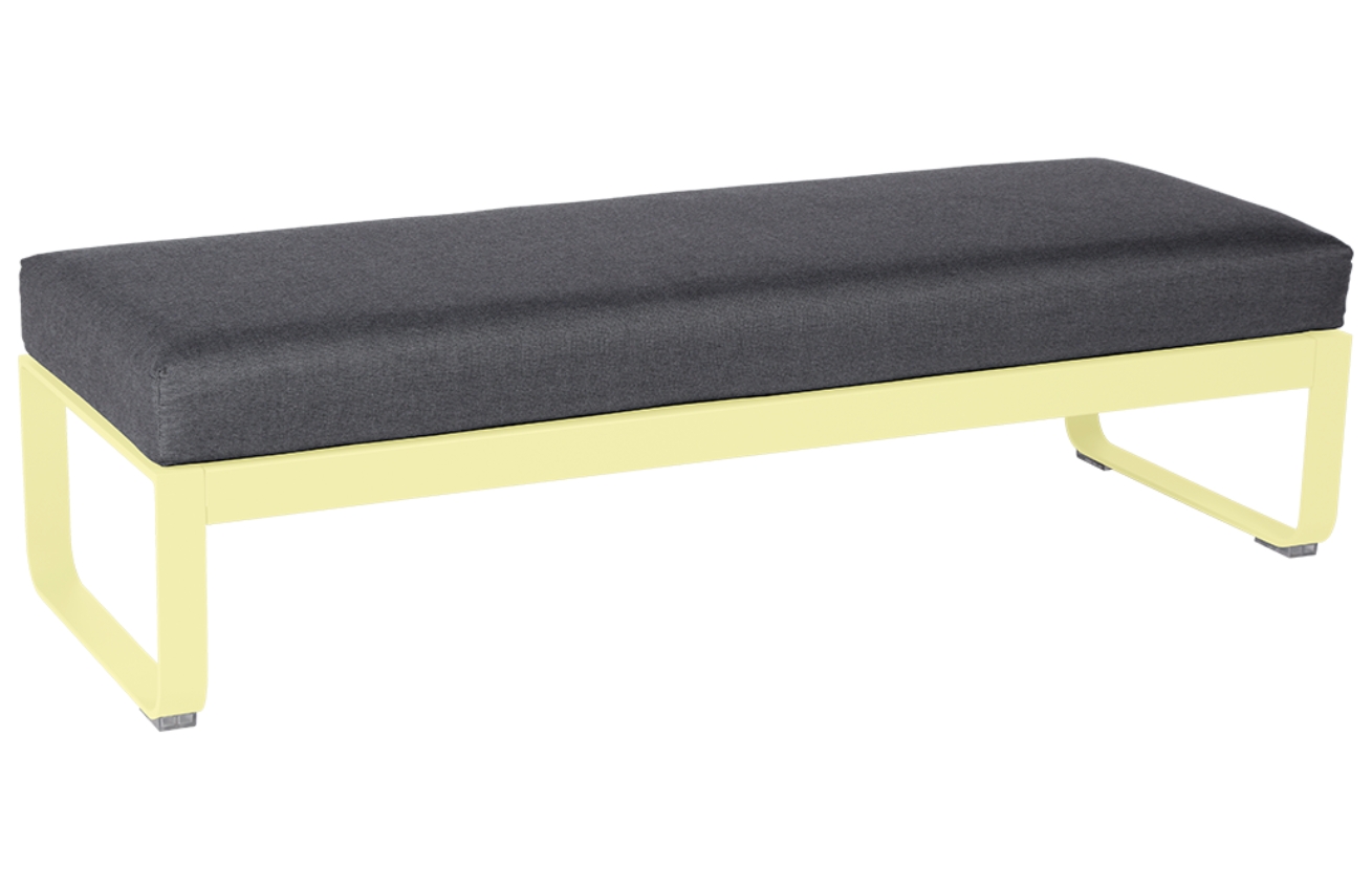 Tmavě šedá čalouněná lavice Fermob Bellevie 148 cm s citronově žlutou podnoží Fermob