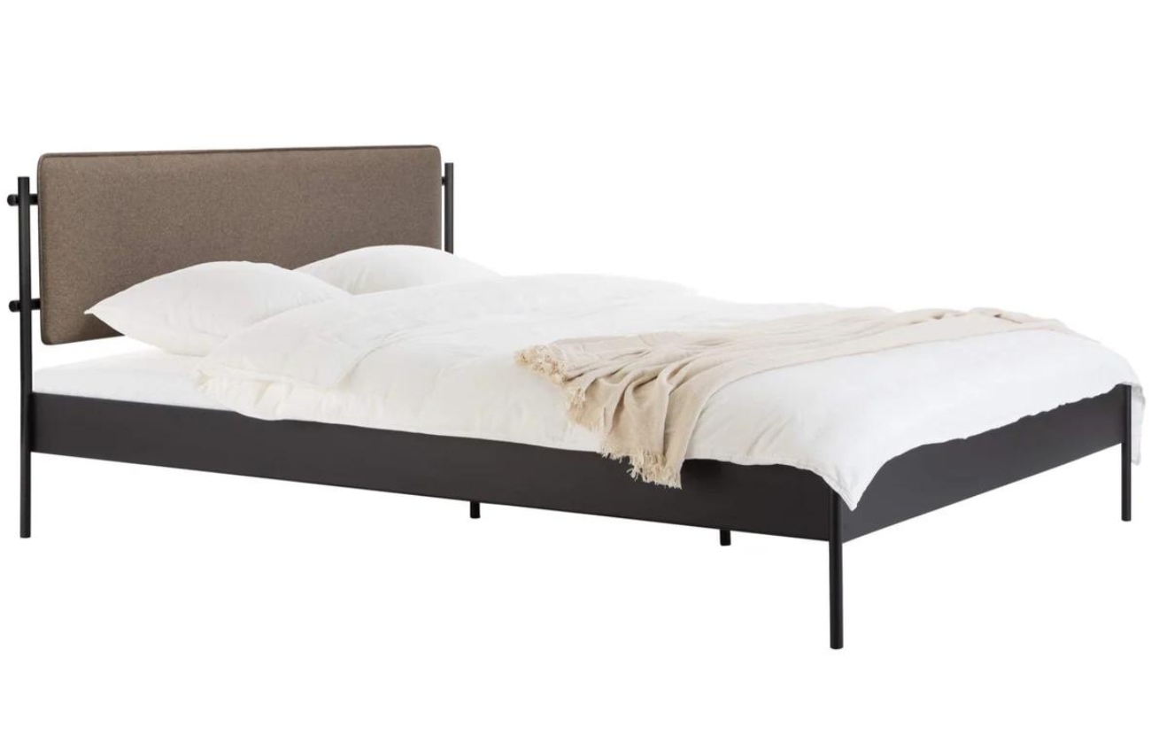 noo.ma Černá kovová dvoulůžková postel Eton 200 x 200 cm s hnědým čelem a roštem noo.ma