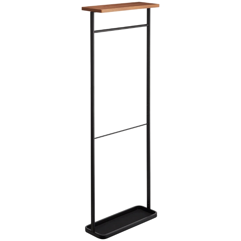 Černý kovový stojan Yamazaki Tower 112 x 40 cm YAMAZAKI