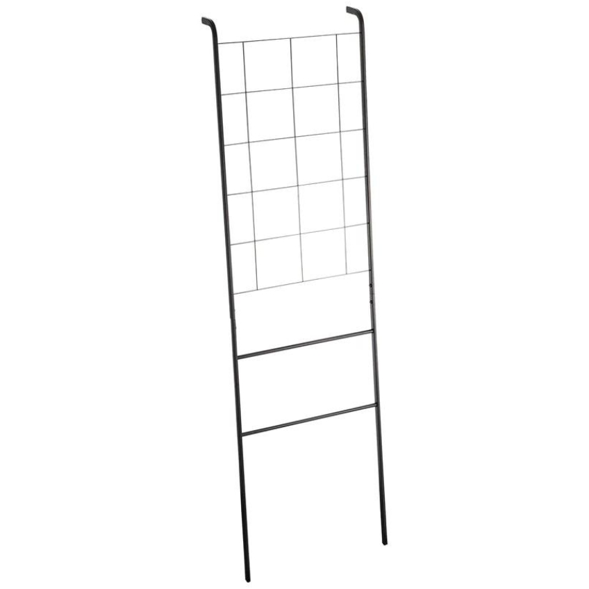 Černý kovový stojací věšák Yamazaki Tower 160 x 45 cm YAMAZAKI