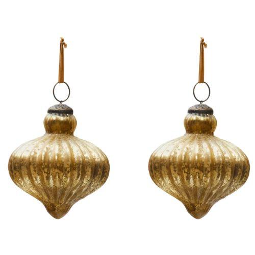 Set dvou zlatých skleněných vánočních ozdob Kave Home Raj 10 cm Kave Home