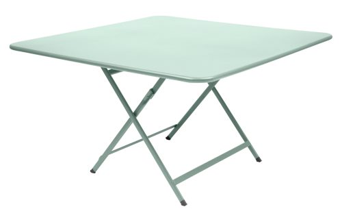 Mátově zelený kovový skládací stůl Fermob Caractére 128 x 128 cm Fermob