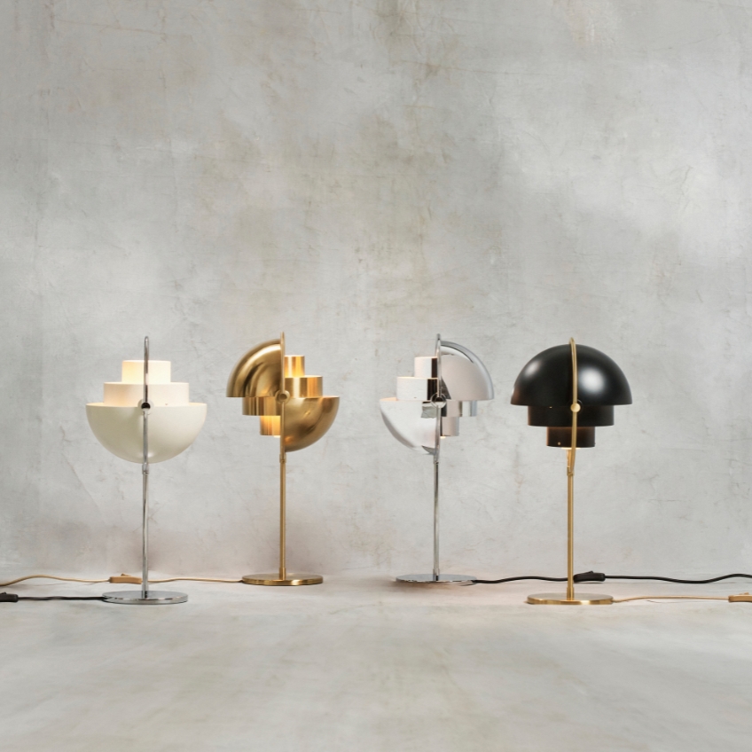 GUBI Kovová stolní lampa Multi-Lite GUBI
