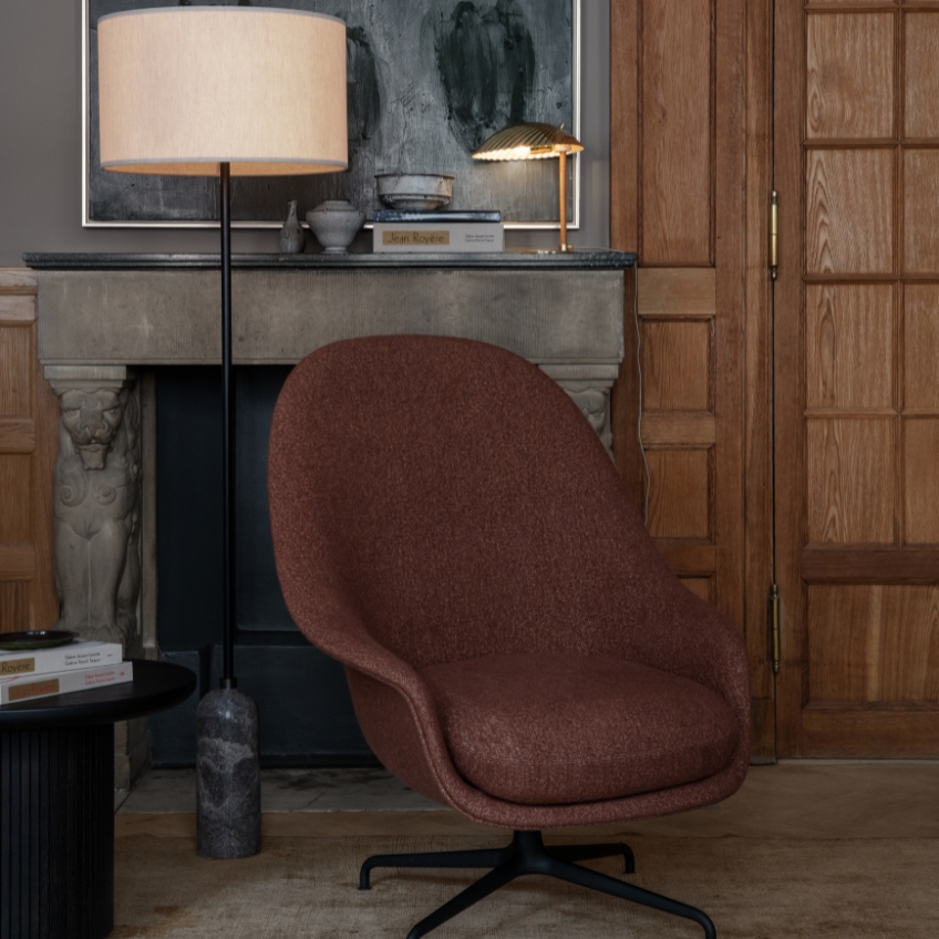 GUBI Mramorová stojací lampa Gravity 169 cm GUBI