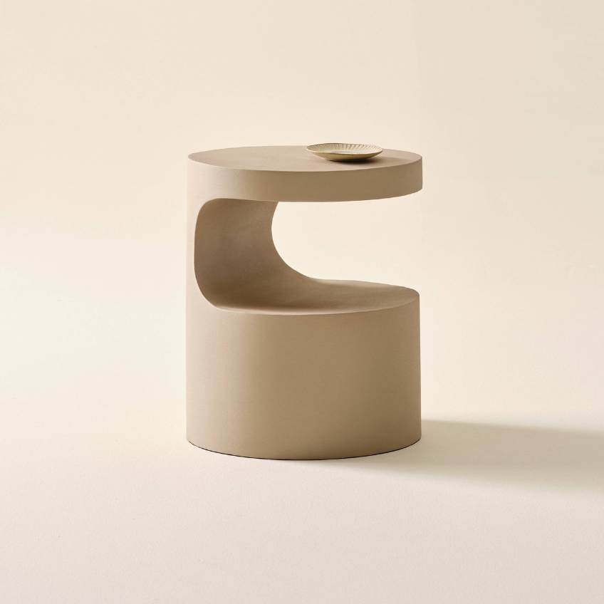 Jotex Béžový kovový odkládací stolek PICTON 40 cm Jotex