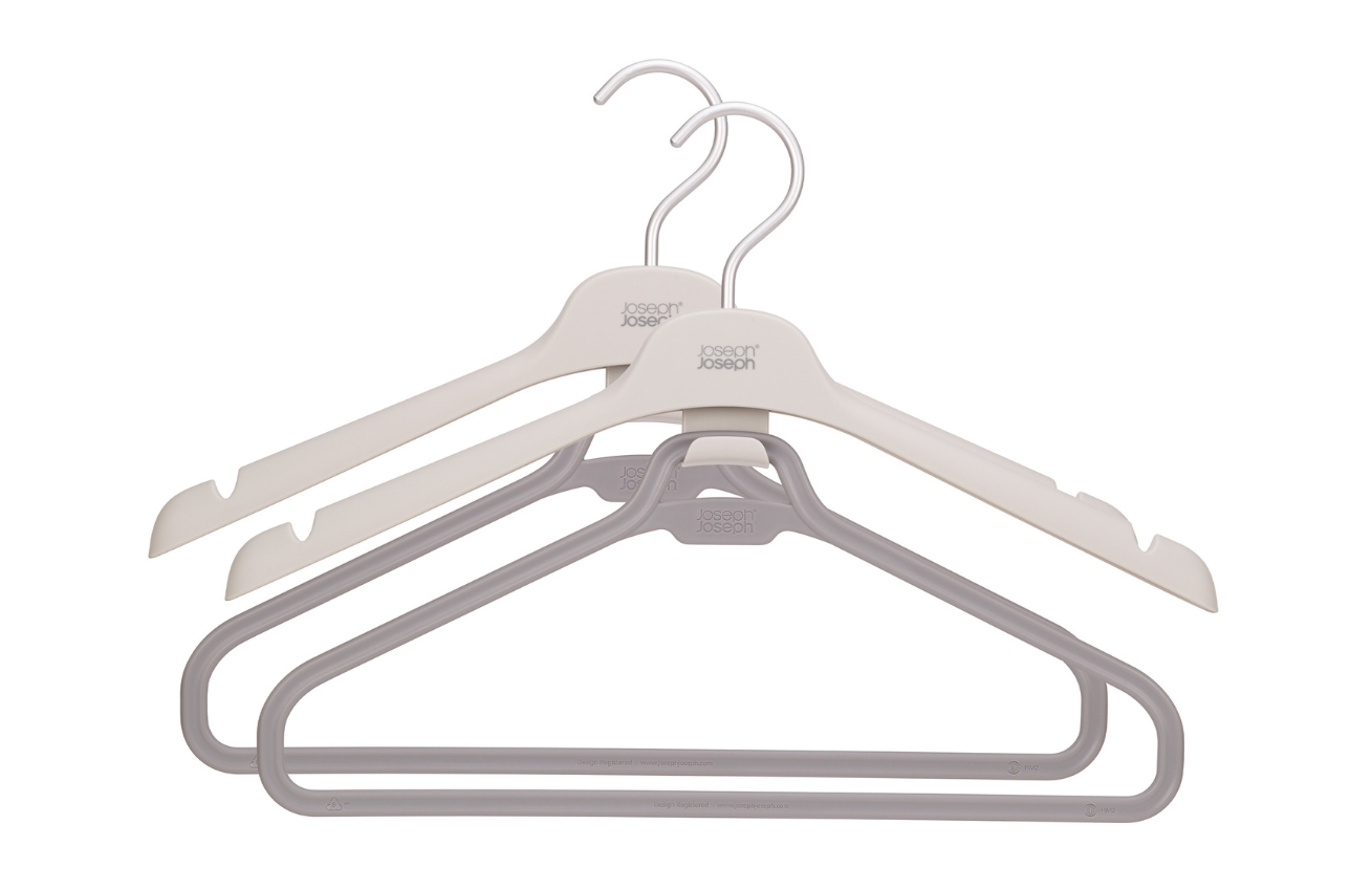 Joseph Joseph Sada dvou béžových plastových ramínek Orderly Joseph Joseph