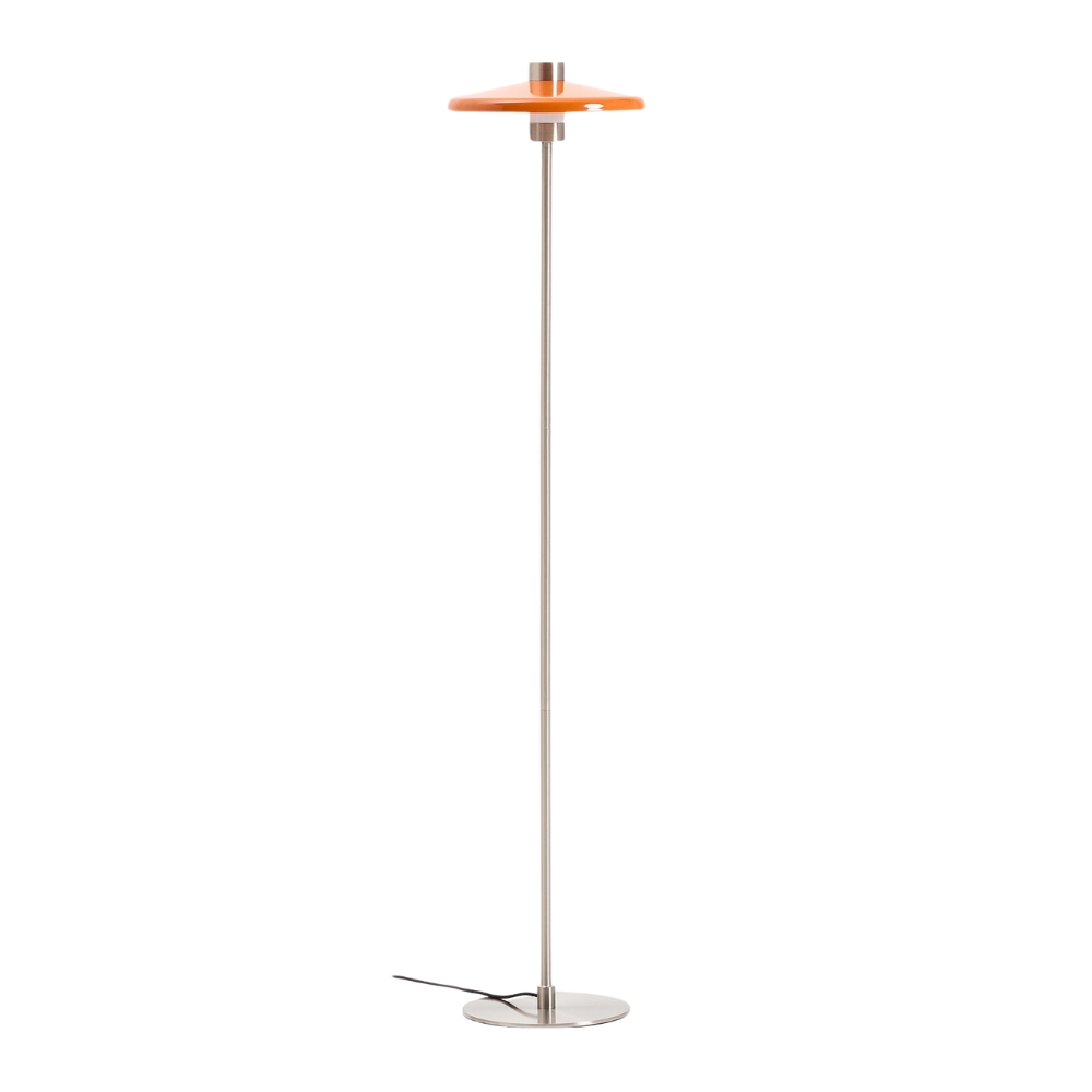Kave Home Oranžová kovová stojací lampa Nuvira 130 cm Kave Home