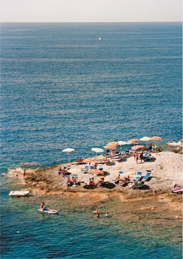 Plakát 30x40 cm Ponza Tangerine – Anna Pihan – The Poster Club The Poster Club