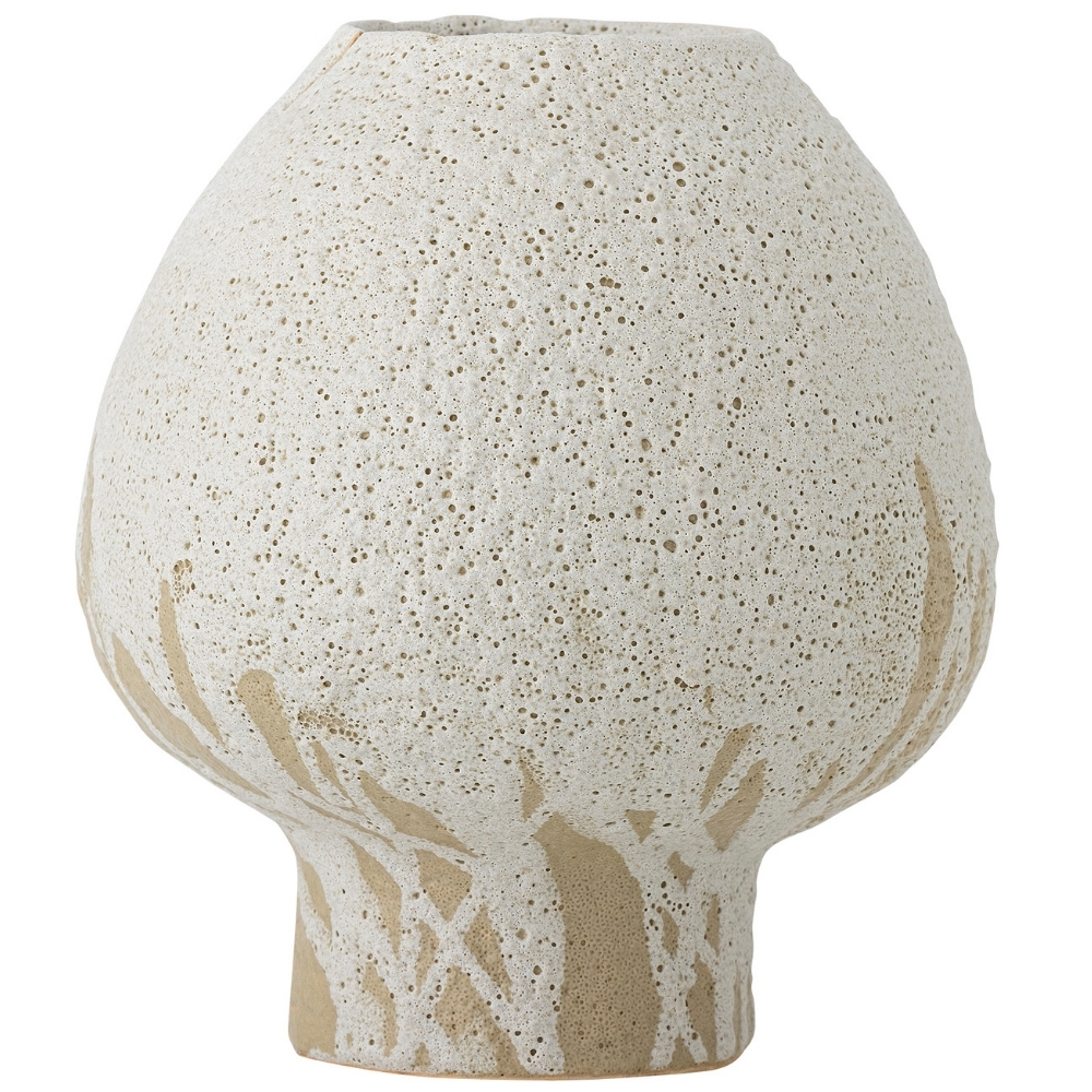 Bloomingville Bílá kameninová váza Morag 19 cm Bloomingville