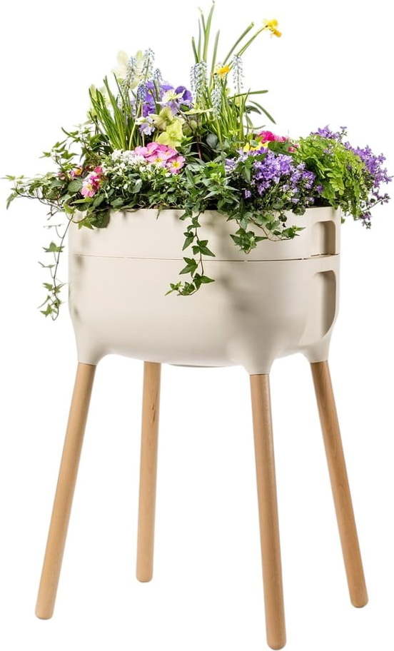 Plastová samozavlažovací pěstební nádoba Urbalive – Plastia Plastia