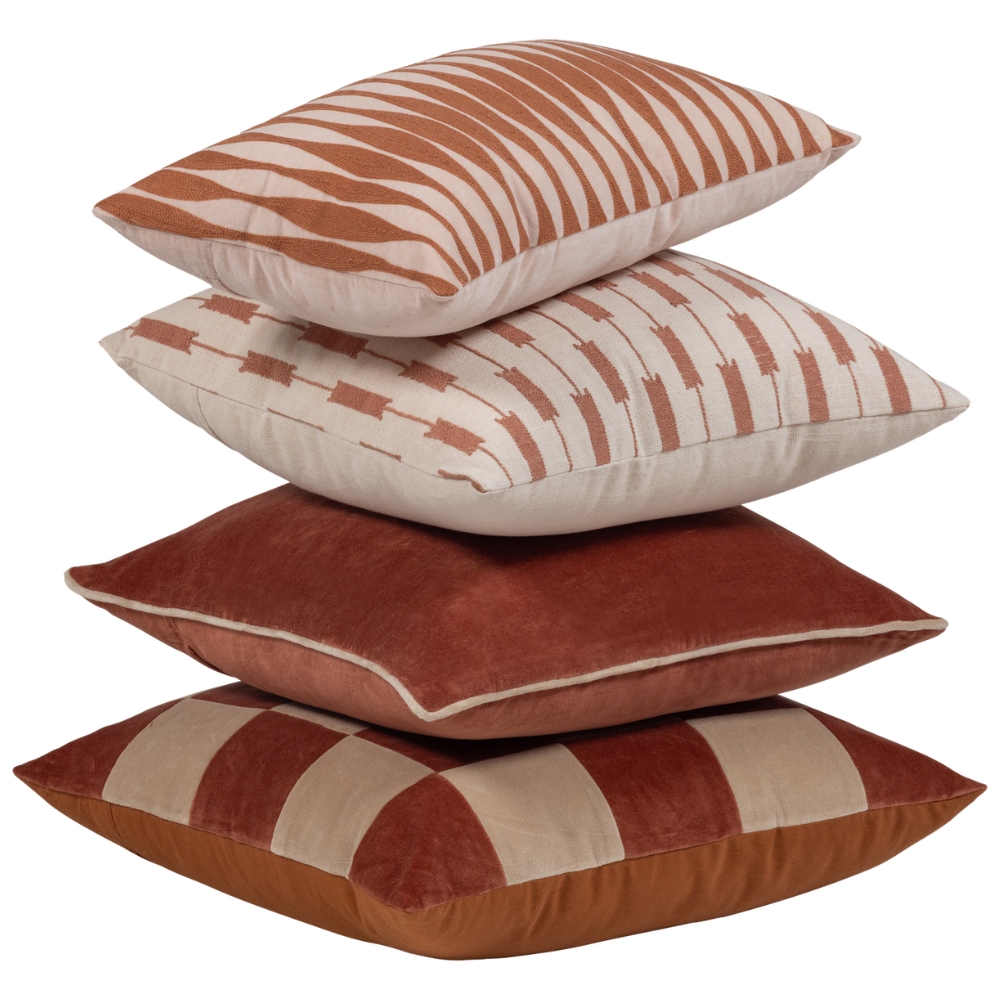 WOOOD Set čtyř oranžovo-béžových polštářů Zena WOOOD