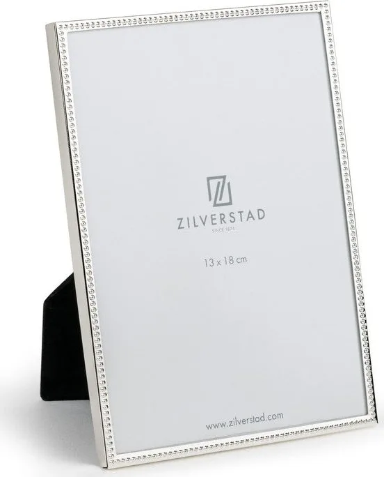Kovový stojací rámeček v leskle stříbrné barvě 14x19 cm Sweet Memory Pearl – Zilverstad