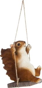 Polyresinov&aacute; zahradn&iacute; so&scaron;ka Squirrel &ndash; Esschert Design Esschert Design