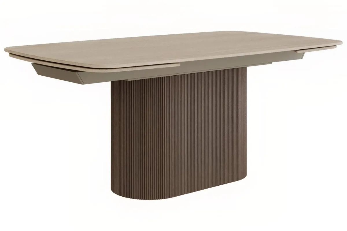 Miotto Ořechový rozkládací jídelní stůl Tracino 180/260 x 100 cm s dekorem travertinu