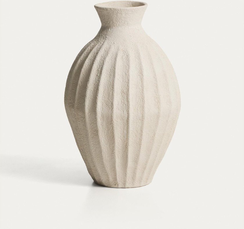 Krémová ručně vyrobená/vysoká váza z papírmaše (výška 67 cm) Arquena – Kave Home Kave Home